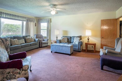 505 Lovell St, Grand Prairie, TX 75050 - photo 3