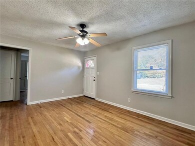 1607 W Sheley Rd, Independence, MO 64052 - photo 6