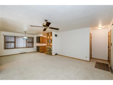 341 22nd St NW, Cedar Rapids, IA 52405 - photo 3