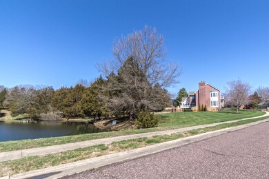 5307 E Tayside Cir, Columbia, MO 65203