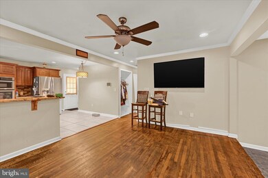 1047 Genine Dr, Glen Burnie, MD 21060 - photo 7