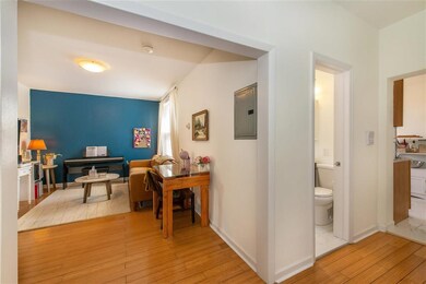 135 van Wagenen Ave unit 4C, Jersey City, NJ 07306 - photo 2