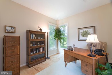 4913 Fox Creek Ct, Chantilly, VA 20151 - photo 6