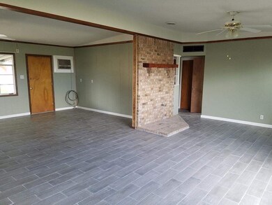 1906 Mountain View Ave, Alamogordo, NM 88310 - photo 3