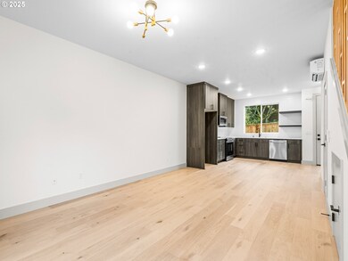 5213 SW Vacuna St, Portland, OR 97219 - photo 4