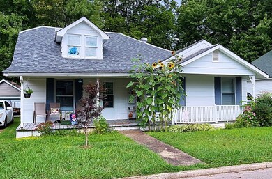 1216 Brown St, Paris, TN 38242 - photo 3