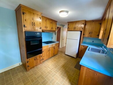 51 Wheelock Rd, Waltham, MA 02453 - photo 2