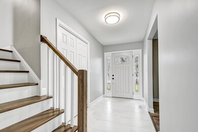 18910 Loras Ln, Country Club Hills, IL 60478 - photo 2