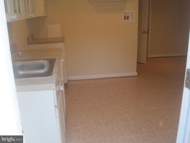5205 56th Ave, Hyattsville, MD 20781 - photo 3