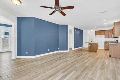 3298 E Orchid Ln-9
