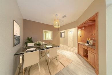 2444 Bering Dr unit 2444, Houston, TX 77057 - photo 3