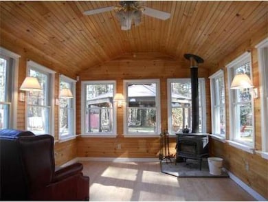 29 Woodhaven St, Carver, MA 02330 - photo 6