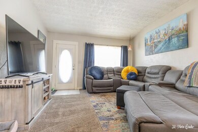 3- Entry and Gathering Room