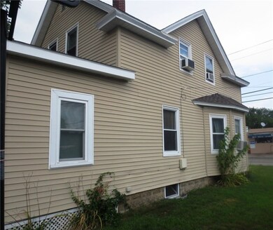 625 Oakland Beach Ave, Warwick, RI 02889 - photo 2