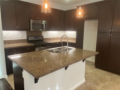 481 Portoles Ln, Brea, CA 92823 - photo 2