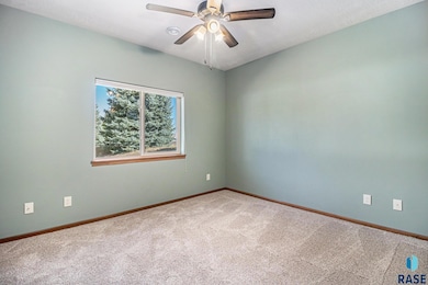 1106 E Carra Place, Sioux Falls, SD 57108 - photo 7
