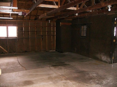 1325 Ball Ave NE, Grand Rapids, MI 49505 - photo 4