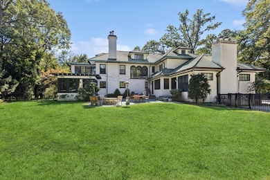 2855 Sheridan Place, Evanston, IL 60201 - photo 3