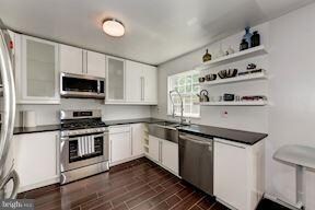 3614 Buckeye Ct, Fairfax, VA 22033 - photo 6