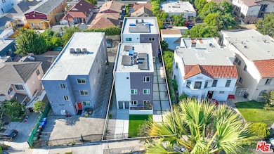 1269 W 36th St, Los Angeles, CA 90007 - photo 2