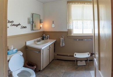 28 Eastman St, Concord, NH 03301 - photo 7