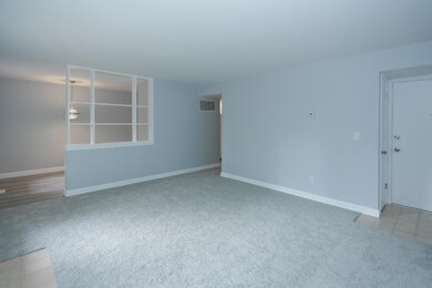 723 Whitcomb St F-105