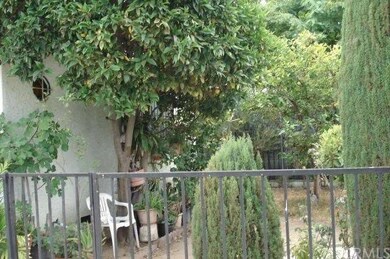 4022 W 104th St, Inglewood, CA 90304 - photo 2