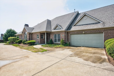 1561 Pine Needles Ln unit 1904, Lexington, KY 40513 - photo 3