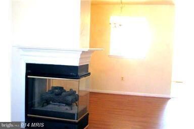 13117 Plotner Farm Rd, Herndon, VA 20171 - photo 7