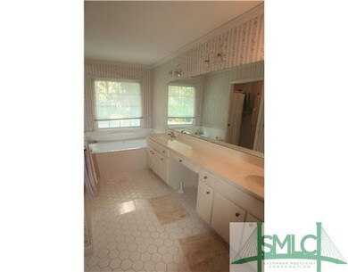 110 S Brompton Ct, Savannah, GA 31410 - photo 7