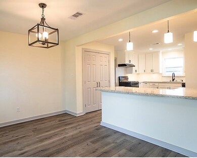 100 Lindsey Ave, Bay City, TX 77414 - photo 6