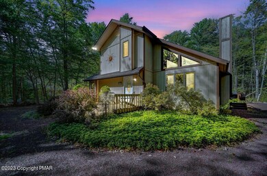 156 Crocketts Crescent, Pocono Pines, PA 18350 - photo 3