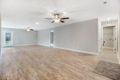 3104 Summit Rd View of Laundry-Family Ro