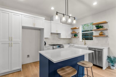 2316 NE Halston Ct, Bend, OR 97701 - photo 2