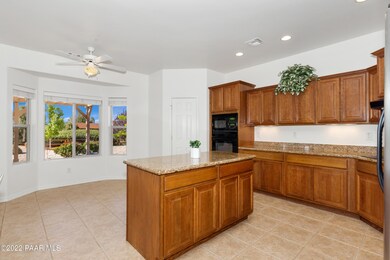 007_Kitchen And Dining Area