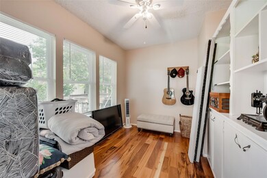 604 Moss St, Gainesville, TX 76240 - photo 6