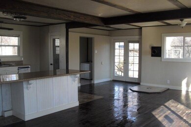 1449 SW Glacier Ave, Redmond, OR 97756 - photo 4