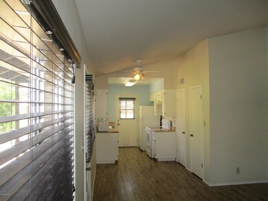 6415 S Kenneth Place unit D, Tempe, AZ 85283 - photo 3