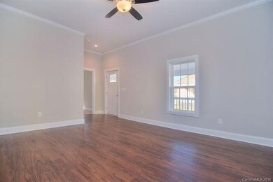 Spacious living room