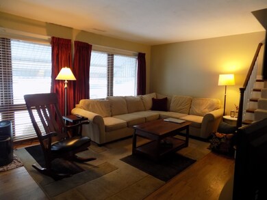 18433 Clyde Rd, Homewood, IL 60430 - photo 7