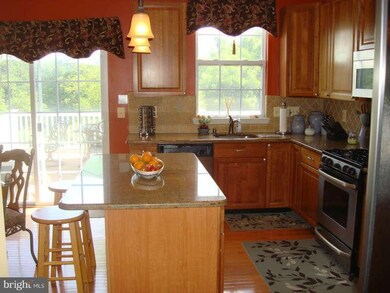 2702 Overlook Ct, Manchester, MD 21102 - photo 5