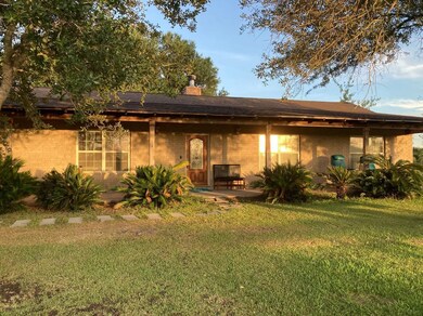 6131 Fenske Ln, Needville, TX 77461 - photo 3