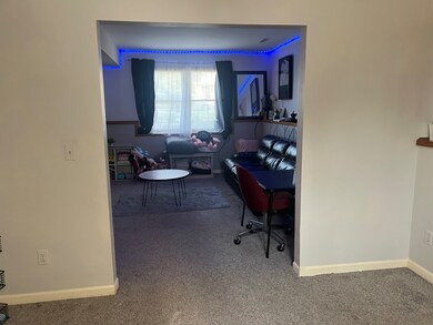 638 N Harrison Ave, Aurora, IL 60506 - photo 7