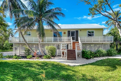 1752 Serenity Ln, Sanibel, FL 33957 - photo 2