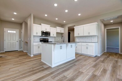 851 S Parkside Cir unit Lot 96, Nixa, MO 65714 - photo 4