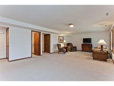 345 Wasatch Ct NE, Cedar Rapids, IA 52402 - photo 3