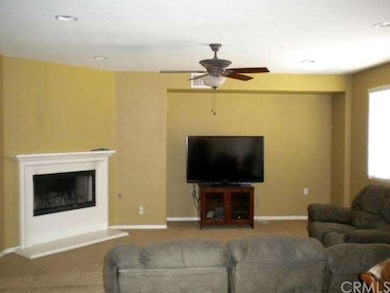 Family room / kitchen / great room area ideal for 