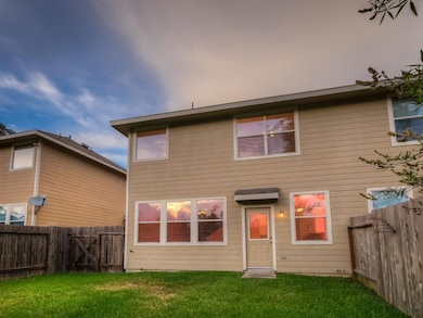 71 E Stedhill Loop, Conroe, TX 77384 - photo 2