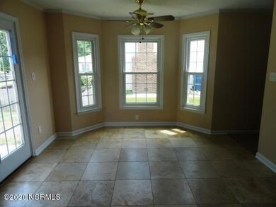 426 Wolf Run Ln, Jacksonville, NC 28546 - photo 7