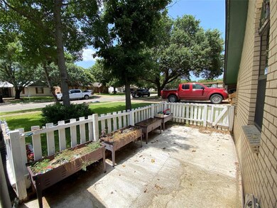 1409 Southern Blvd, Cleburne, TX 76033 - photo 7